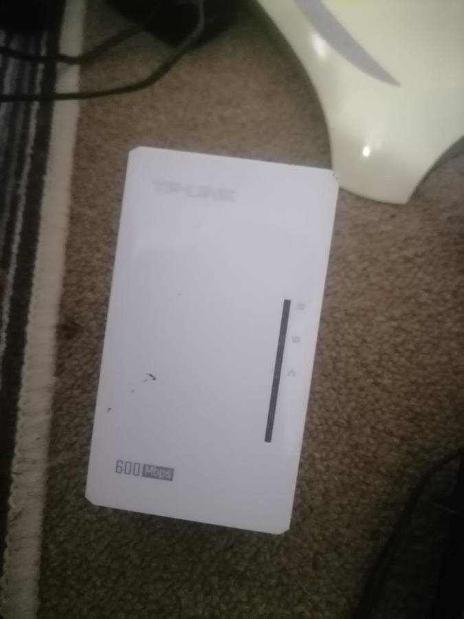 BULK LOT OF WIFI/3G ROUTERS,RANGER EXTENDER ETC*ONE BID FOR THE LOT*