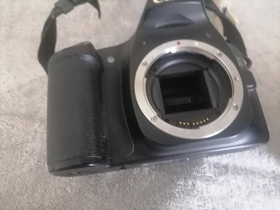 LOT OF 2 CAMERAS*ONE BID FOR LOT*CANON EOS800D+CANON EOS30D