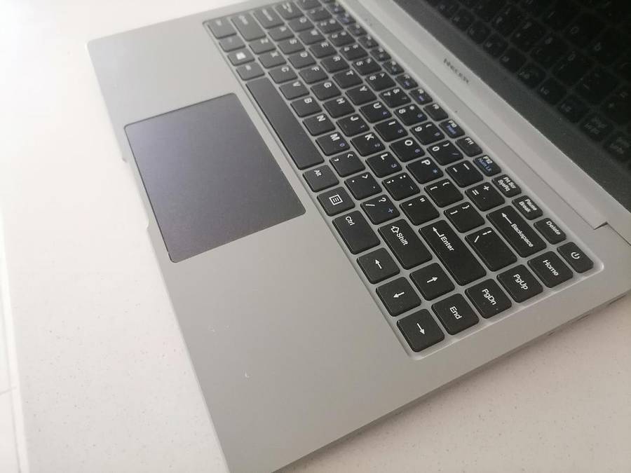 *LAPTOP CLEARANCE**MECER LAPTOP*NOT POWERING ON*