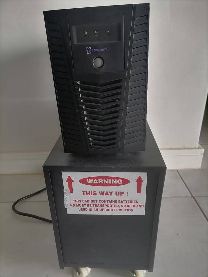 Tescom Apex Plus 2000 UPS with Battery Box - Batteries Required