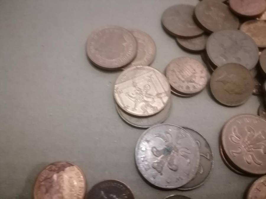 **LOT OF BRITISH VINTAGE COINS*