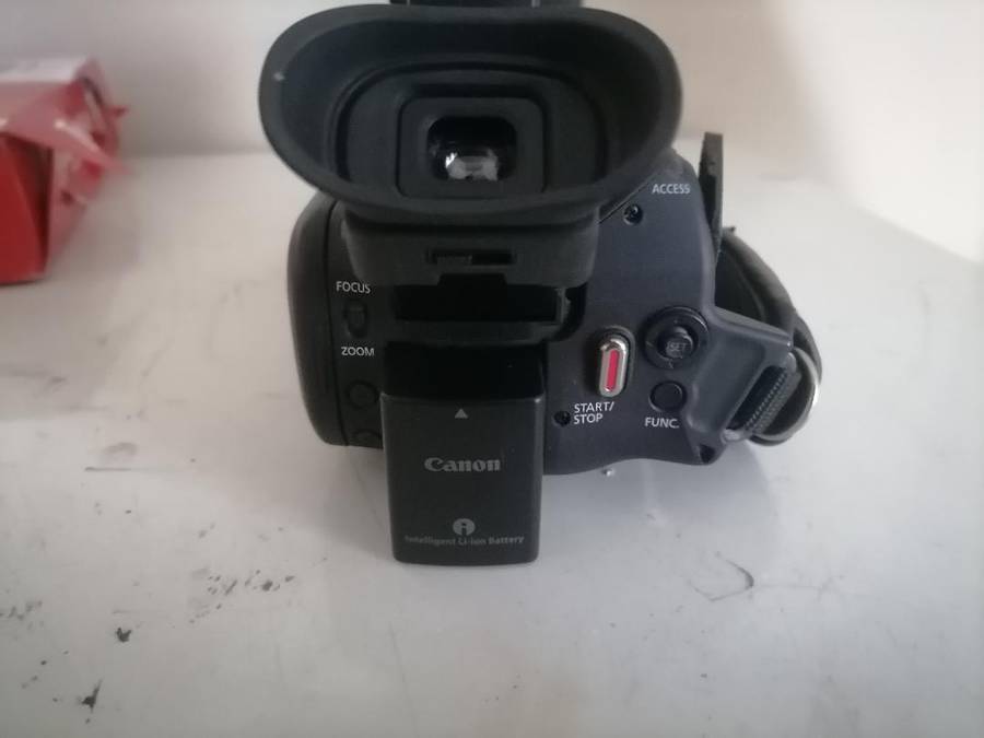 CANNON XA25 PROFESSIONAL HD CAMCORDER