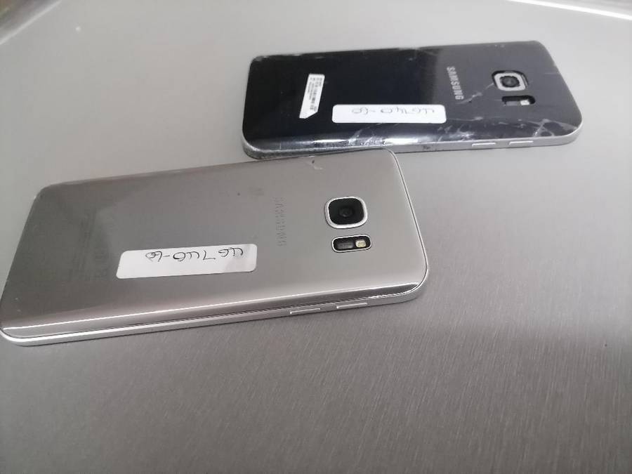 LOT OF 2 X SAMSUNG S6 CELLPHONES