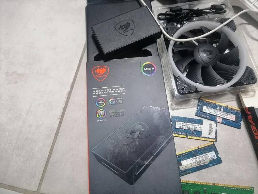 BULK LOT OF PC ACCESSORIES AS PER PICS