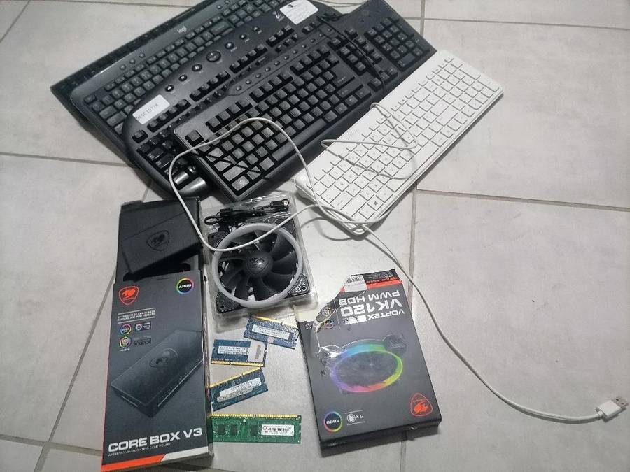 BULK LOT OF PC ACCESSORIES AS PER PICS