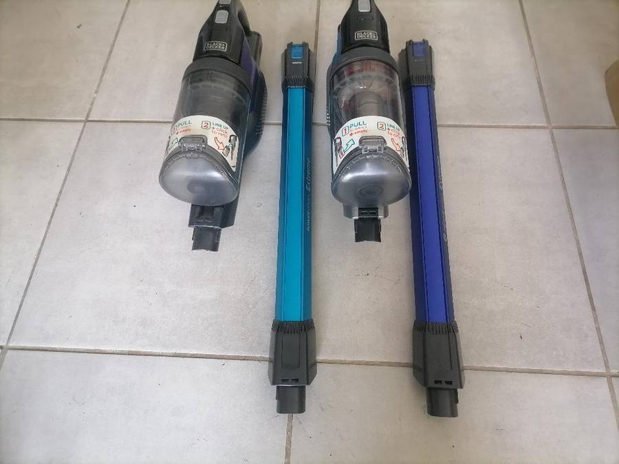 2 x Black and Decker Power Series Extreme Cordless Vacuums(spares or repairs)