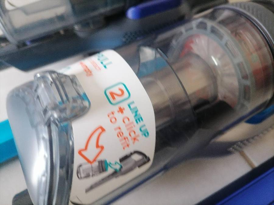 2 x Black and Decker Power Series Extreme Cordless Vacuums(spares or repairs)