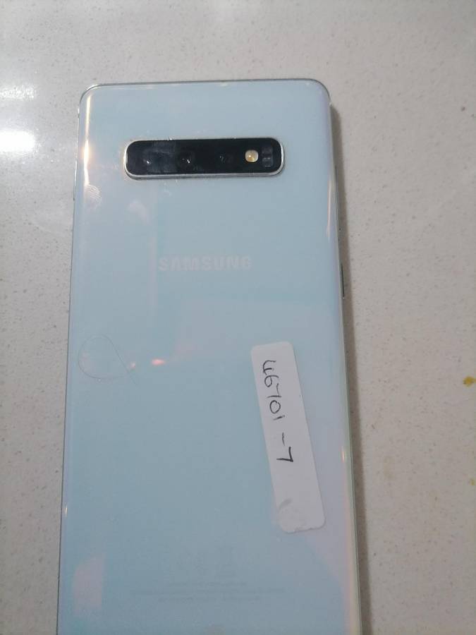 SAMSUNG GALAXY S10+