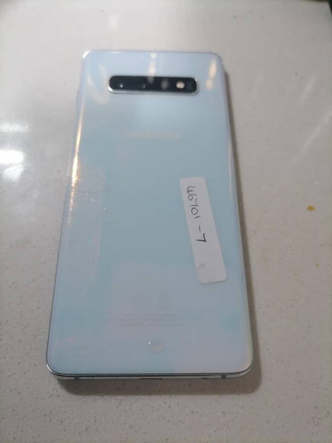 SAMSUNG GALAXY S10+