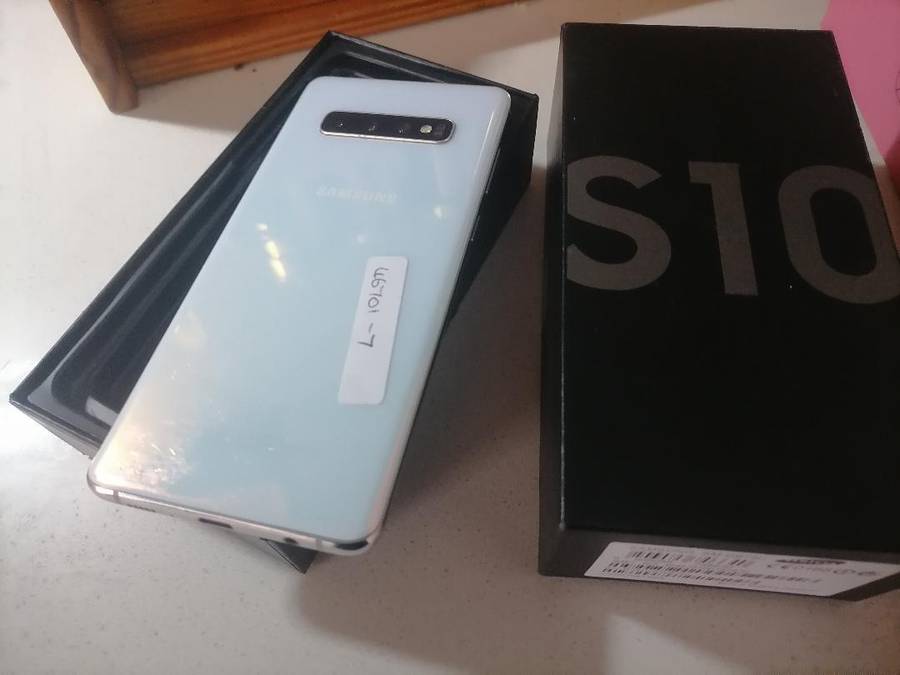 SAMSUNG GALAXY S10+