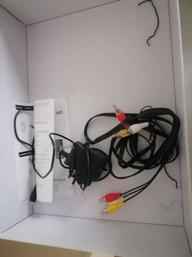 LOT OF ELECTRONICS*ONE BID FOR THE LOT*