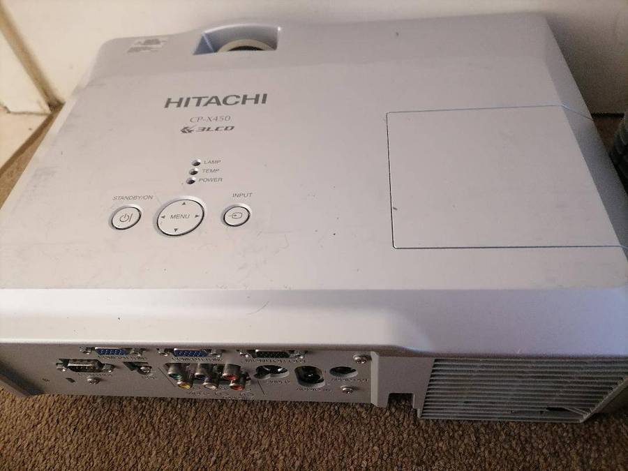 2 x projectors - both power on screen blank