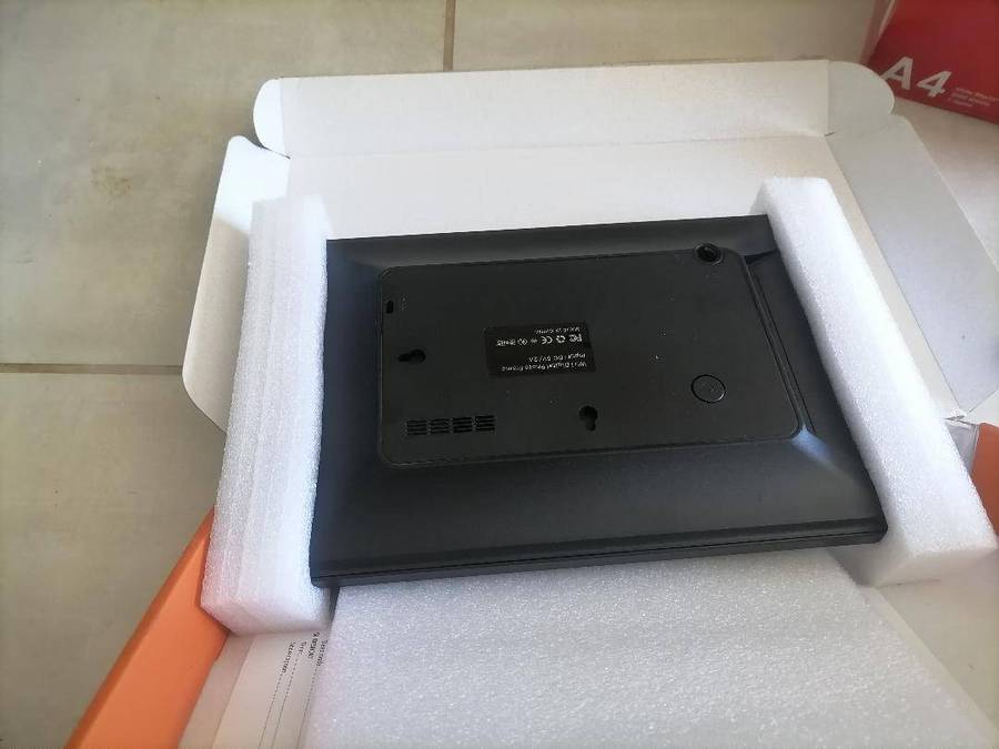 Lot of 2 x  Maisonware 10.1 inch HD Touch Screen Digital Photo Frame(read ad)