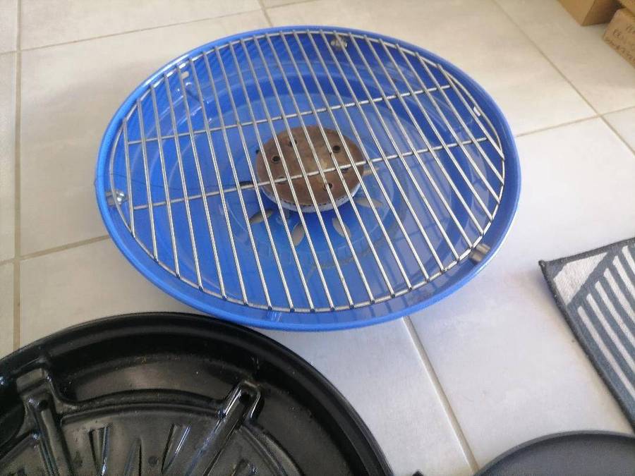 FULL CADAC SET WITH GRILL.PANS.GAS LIGHTS, BAGS ETC