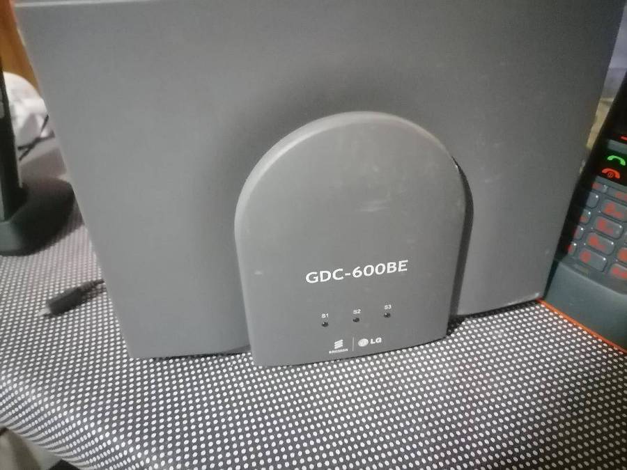 Lot of 4 x LG Ericsson GDC 450H Robust Dect Handset with base station