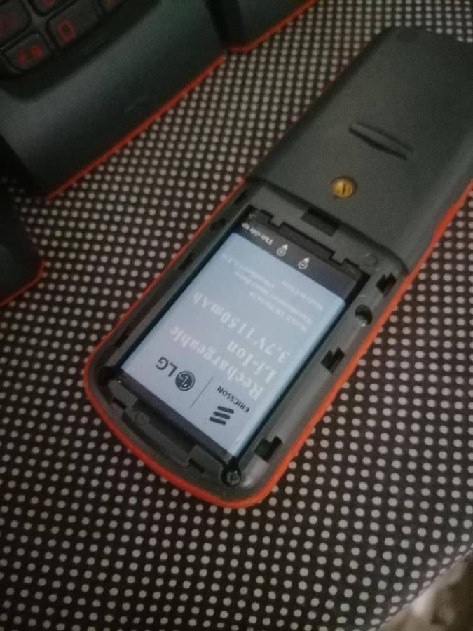 Lot of 4 x LG Ericsson GDC 450H Robust Dect Handset with base station