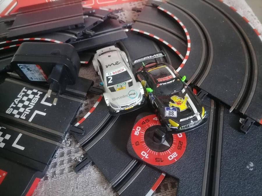 Lot of untested TV games, scale electric cars etc.