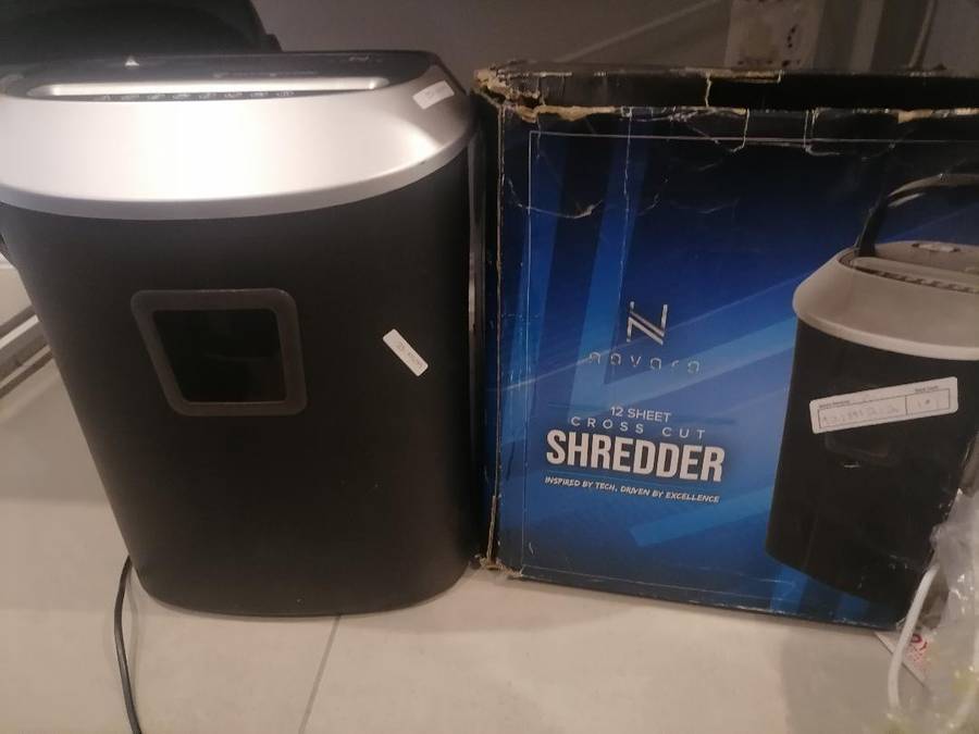 Novaro Shredder 12 Sheets Cross-Cut