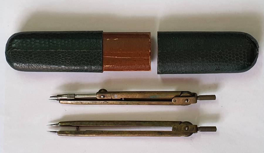 Extremely Rare Lotter Compass Set (Collectable)