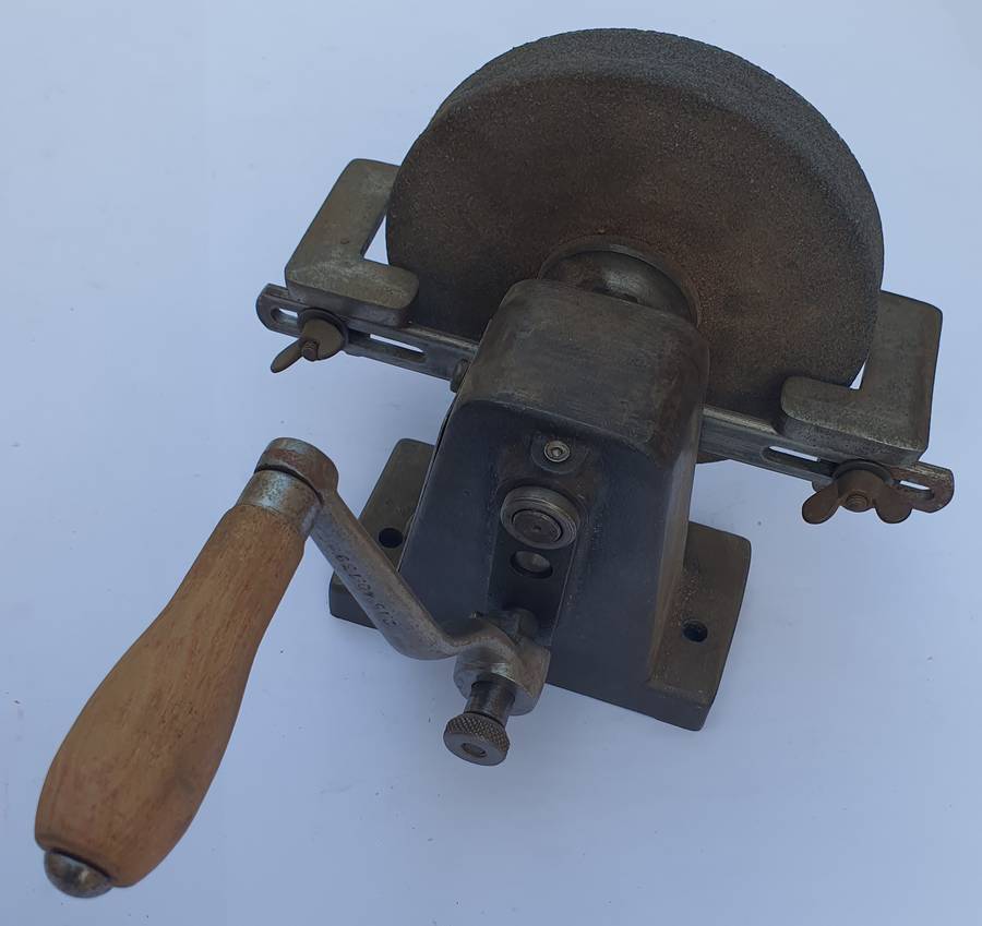 Vintage Hand Crank Grinder - Excellent Condition