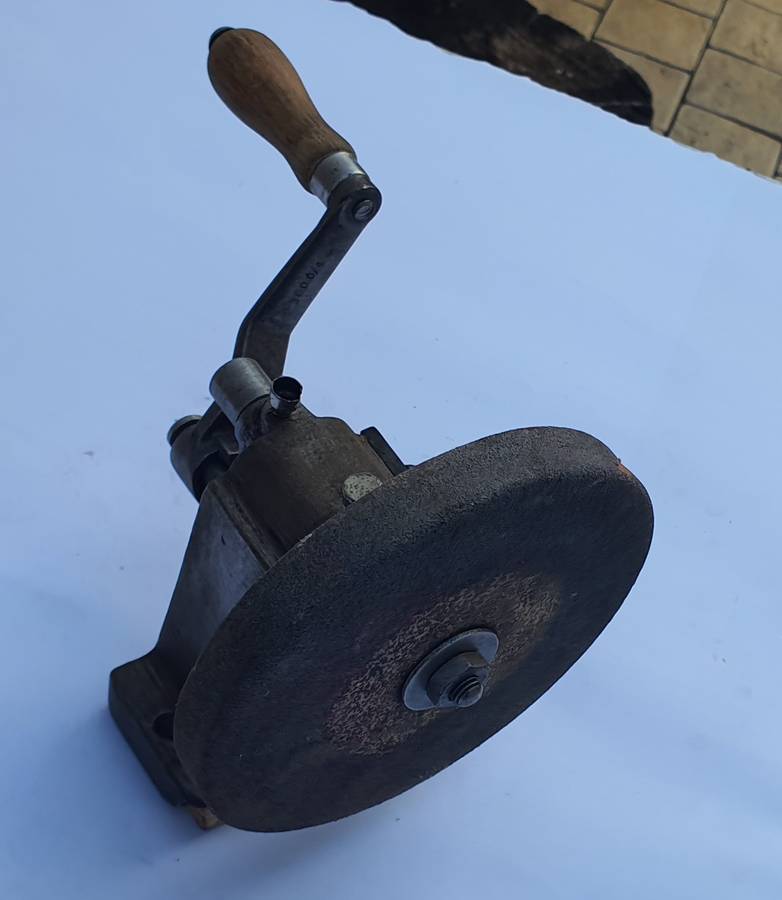 Vintage Hand Crank Grinder - Excellent Condition