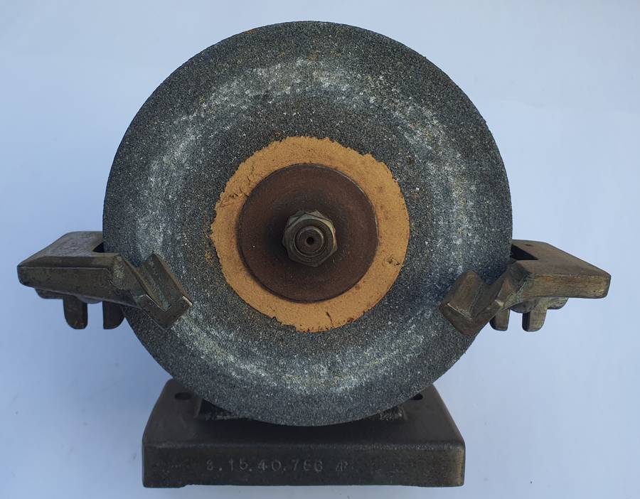 Vintage Hand Crank Grinder - Excellent Condition