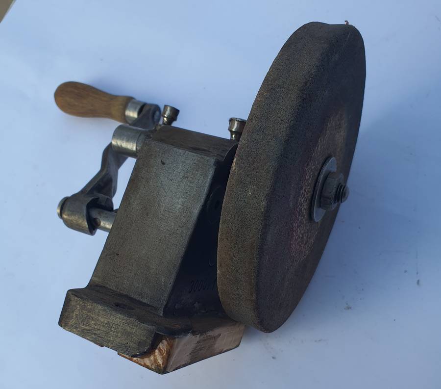 Vintage Hand Crank Grinder - Excellent Condition