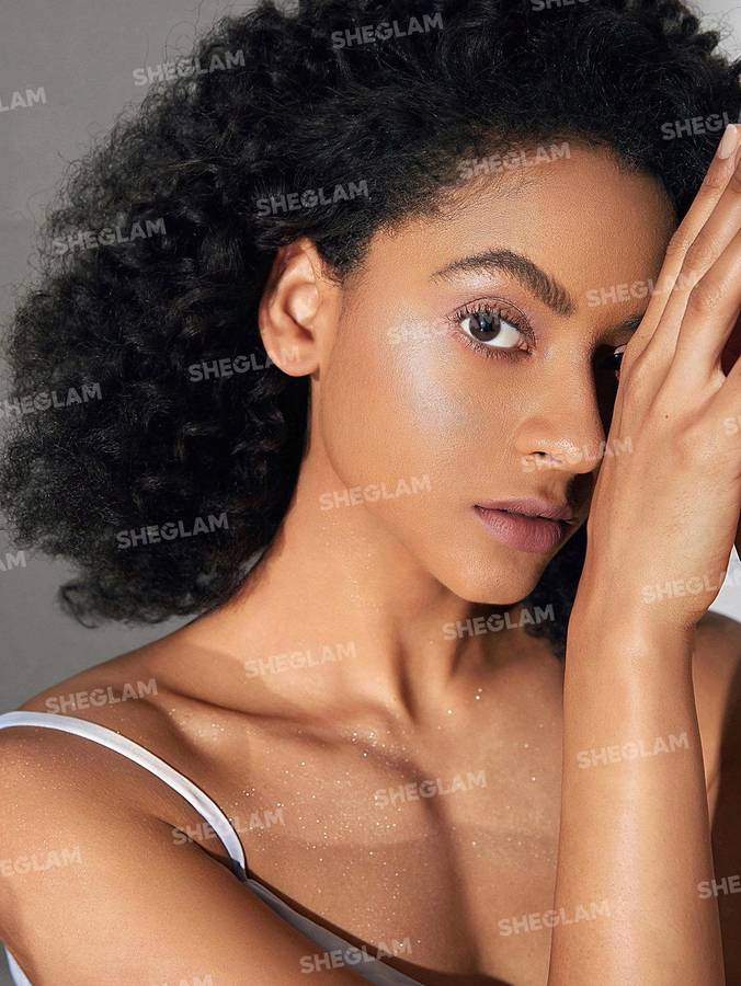 SHEGLAM Cosmic Crystal Mousse Highlighter-Moonbeam