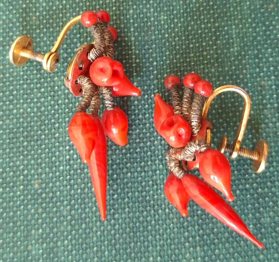 Red Screw-on Earings