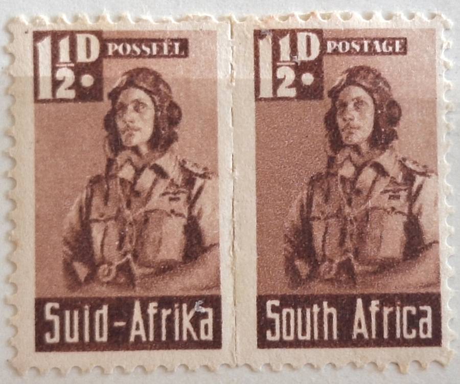 Union of South Africa 1942-44 War Effort Pair of Unused Hinged 1 1/2d stamps