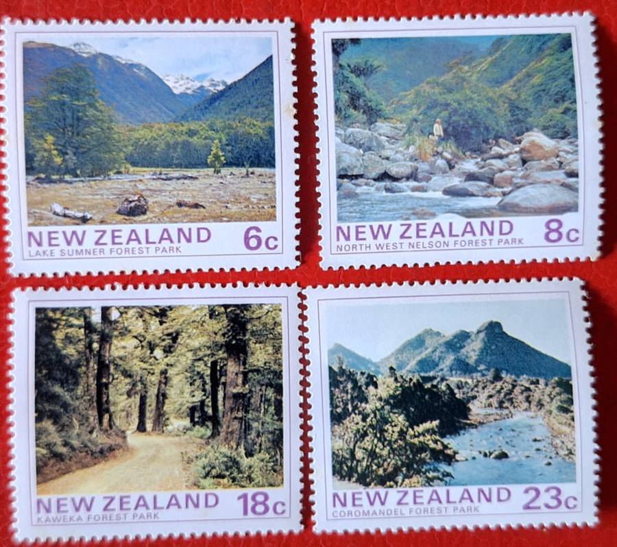 New Zealand 1975 Forest Parks Set of 4 Unused Hinged stamps