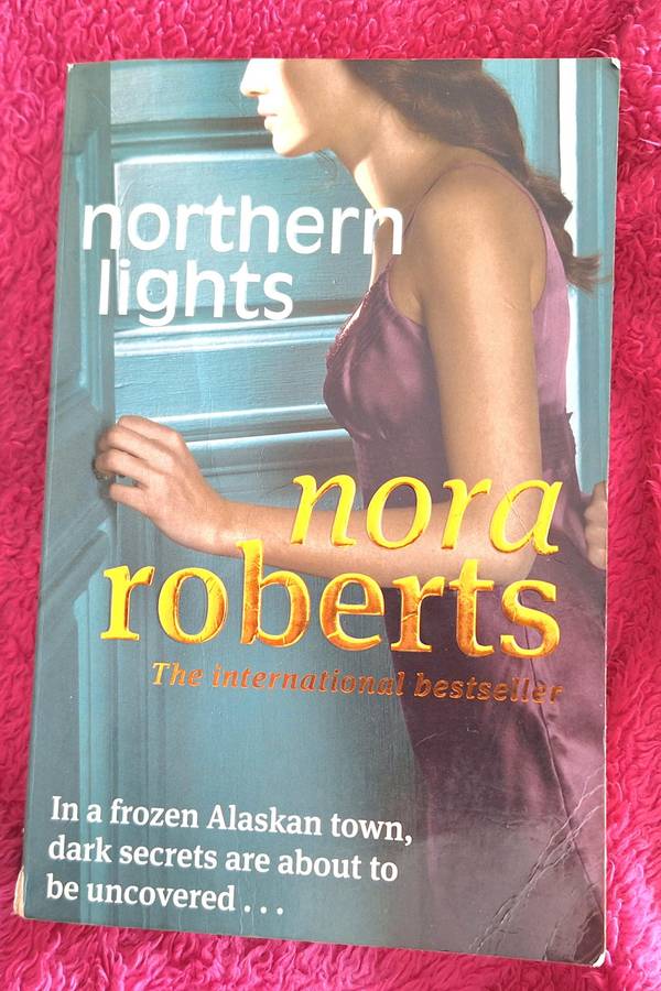 Northern Lights by Nora Roberts Paperback