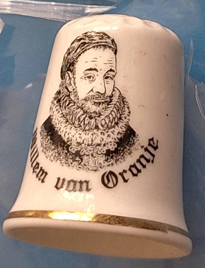 Thimble Fine Bone China Willem van Oranje