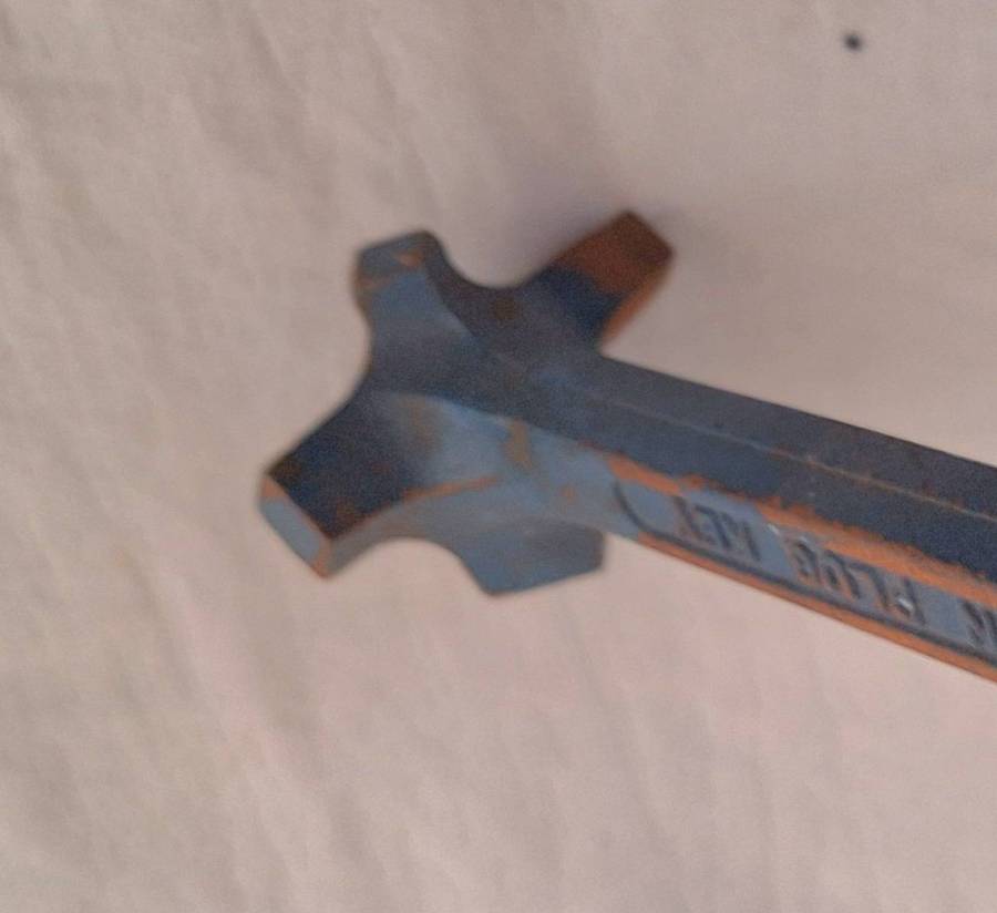 Vintage Drain Plug Key  TA33