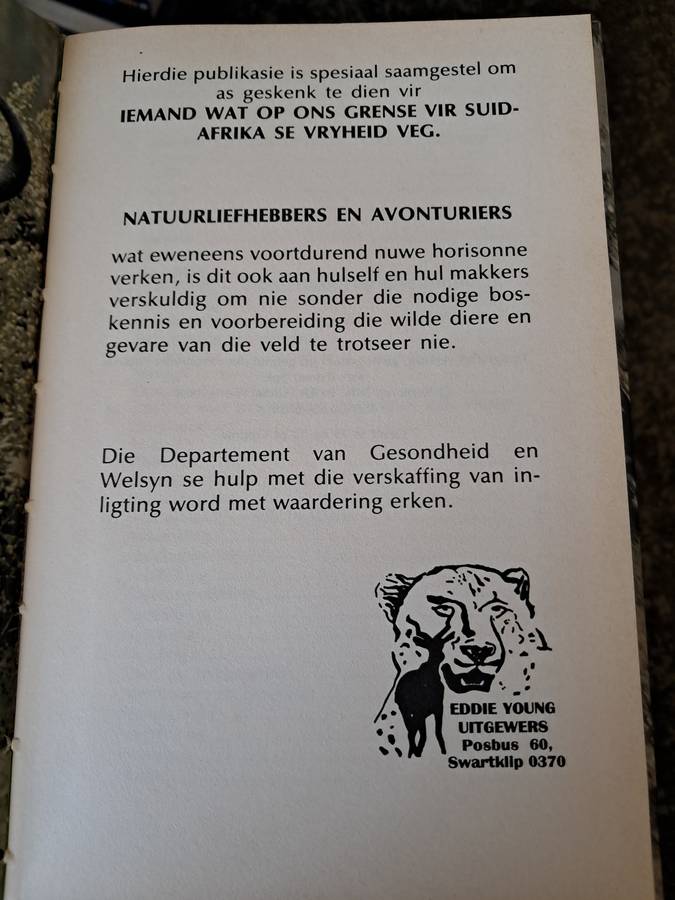 Oorlewing in die Wildernis Saamgestel deur Dr Eddie Young Hardeband