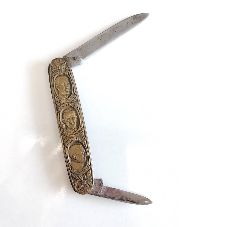 Vintage Commemorative Pocket Knife #O0139