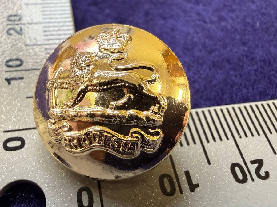 Rhodesian Buttons - General Army - QC - FIRMIN, London (1 Button)