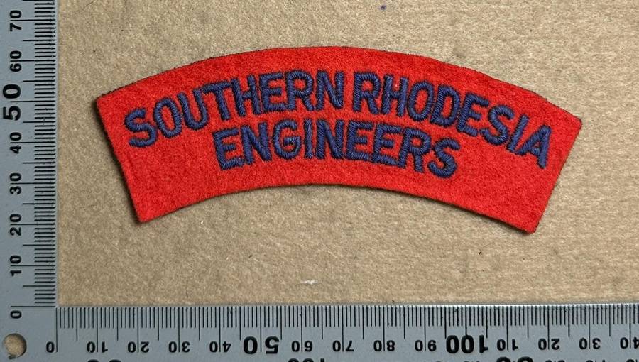 SOUTHERN RHODESIA ENGINEERS SHOULDER FLASH - BLUE ON RED