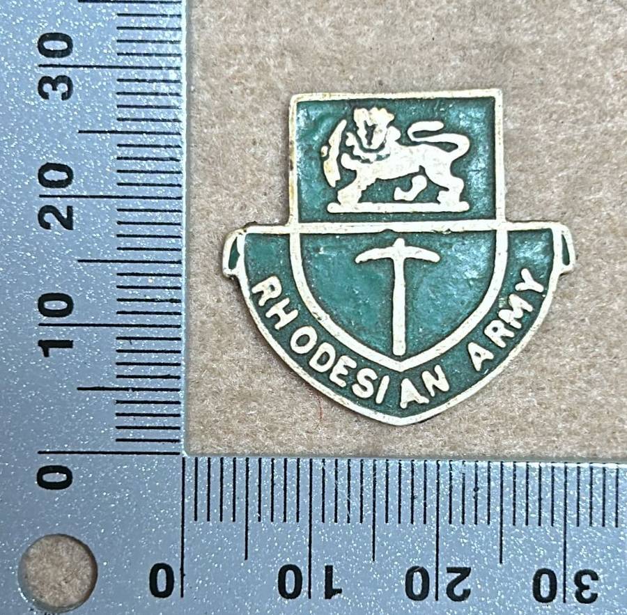 RHODESIA ARMY - PLASTIC RHODESIAN ARMY FLASH MINIATURE