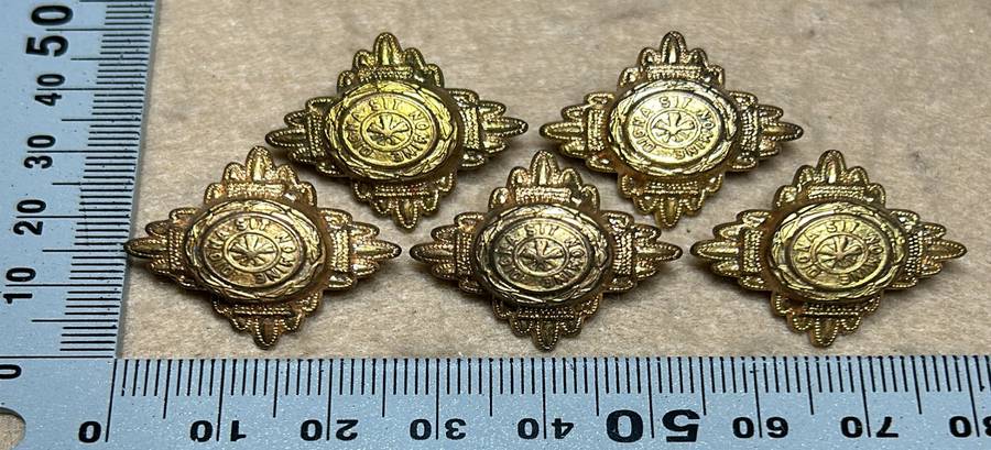 RHODESIA CROWNS AND PIPS - 5 PLAIN BRASS PIPS