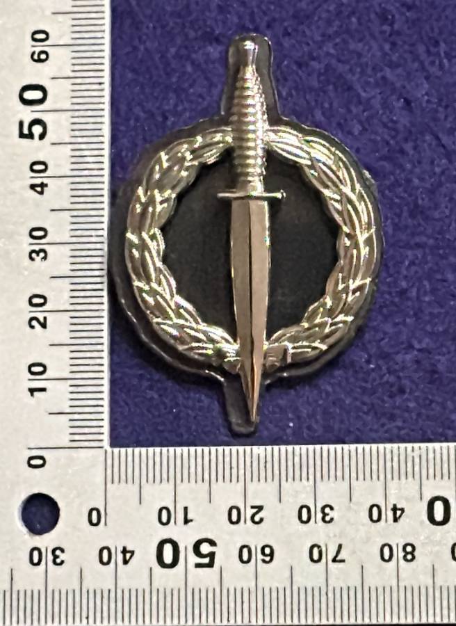 SA ARMY - Recce Operator Qualification Badge with Backing Plate and pins