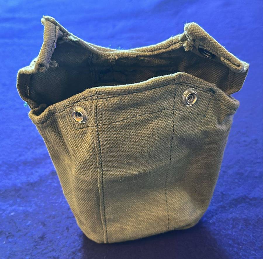 Rhodesian Water Bottle Cover