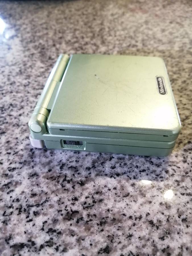 Game Boy Advance SP 101
