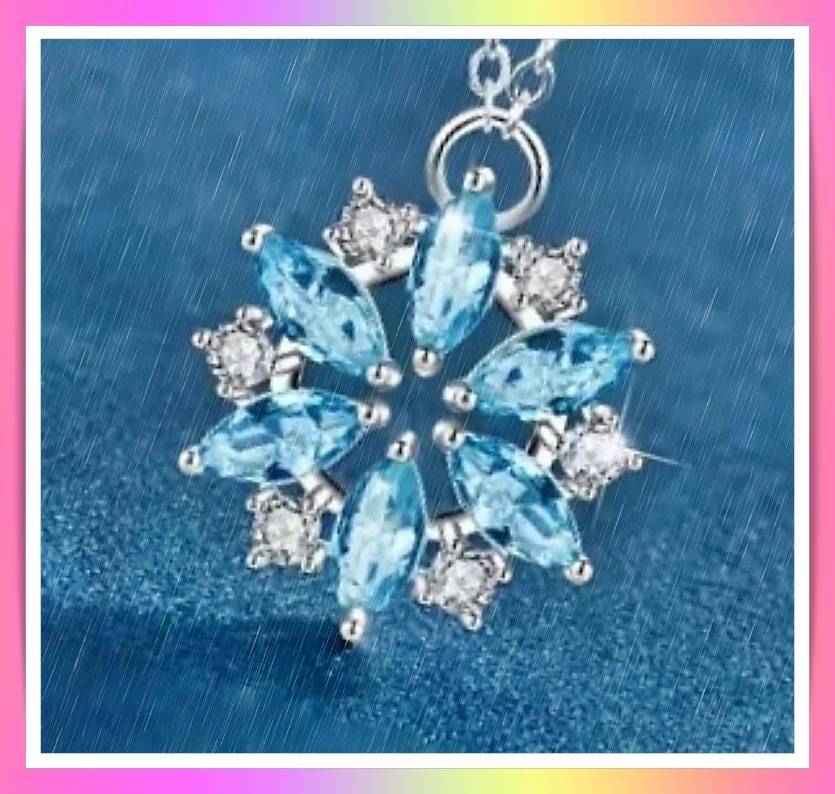 Exquisite Glitter Sky Blue Rhinestone Snowflake Pendant Necklace