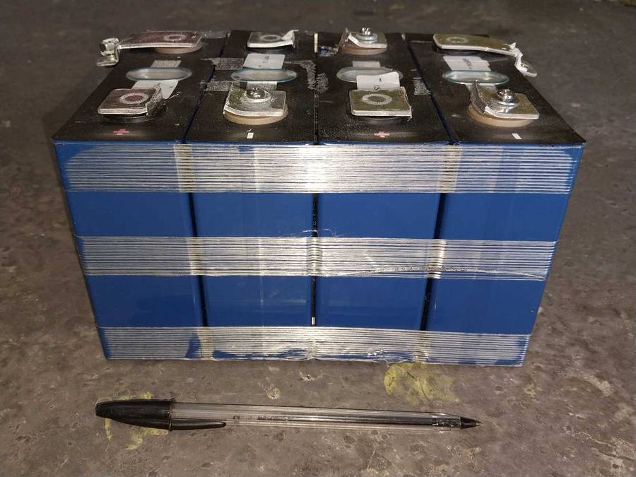 A grade 3.2V 100AH lifepo4 cells