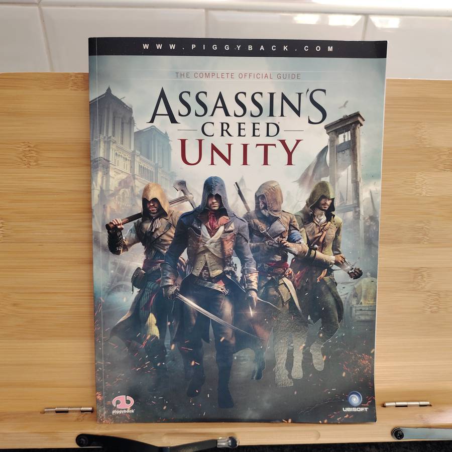 Assassin's Creed Unity Complete Offical Guide Book