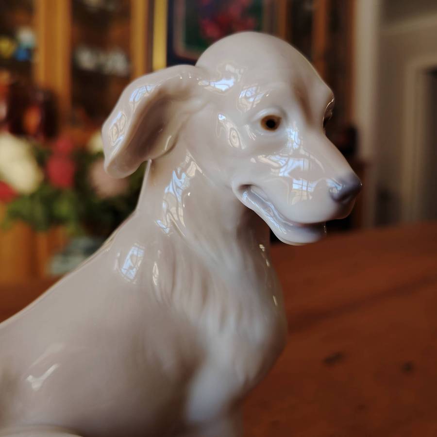 Lladro Porcelain Figurine  Seated Dog (8416) Setter/Spaniel