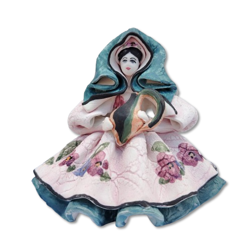 Italian Folk Art Figurine  Il Nuraghe Woman