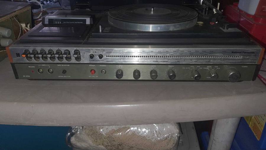 National Panasonic SG-1070A with speakers (Needs Service)
