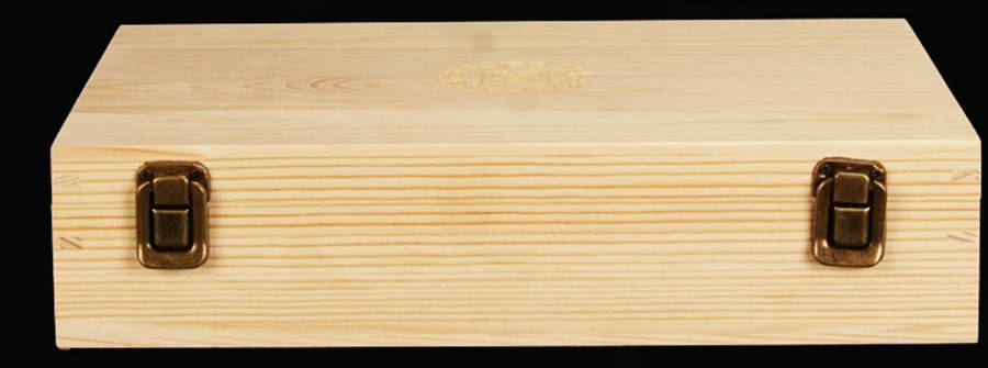 Wooden Collectors box, 46mm Coin Capsules, 100pcs, With Inner Padding.